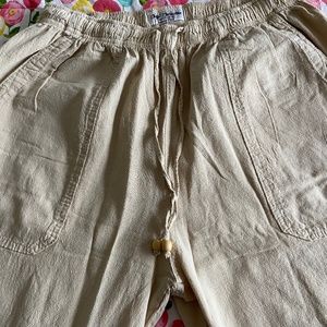 New with tag XL Beige Cargo Shorts